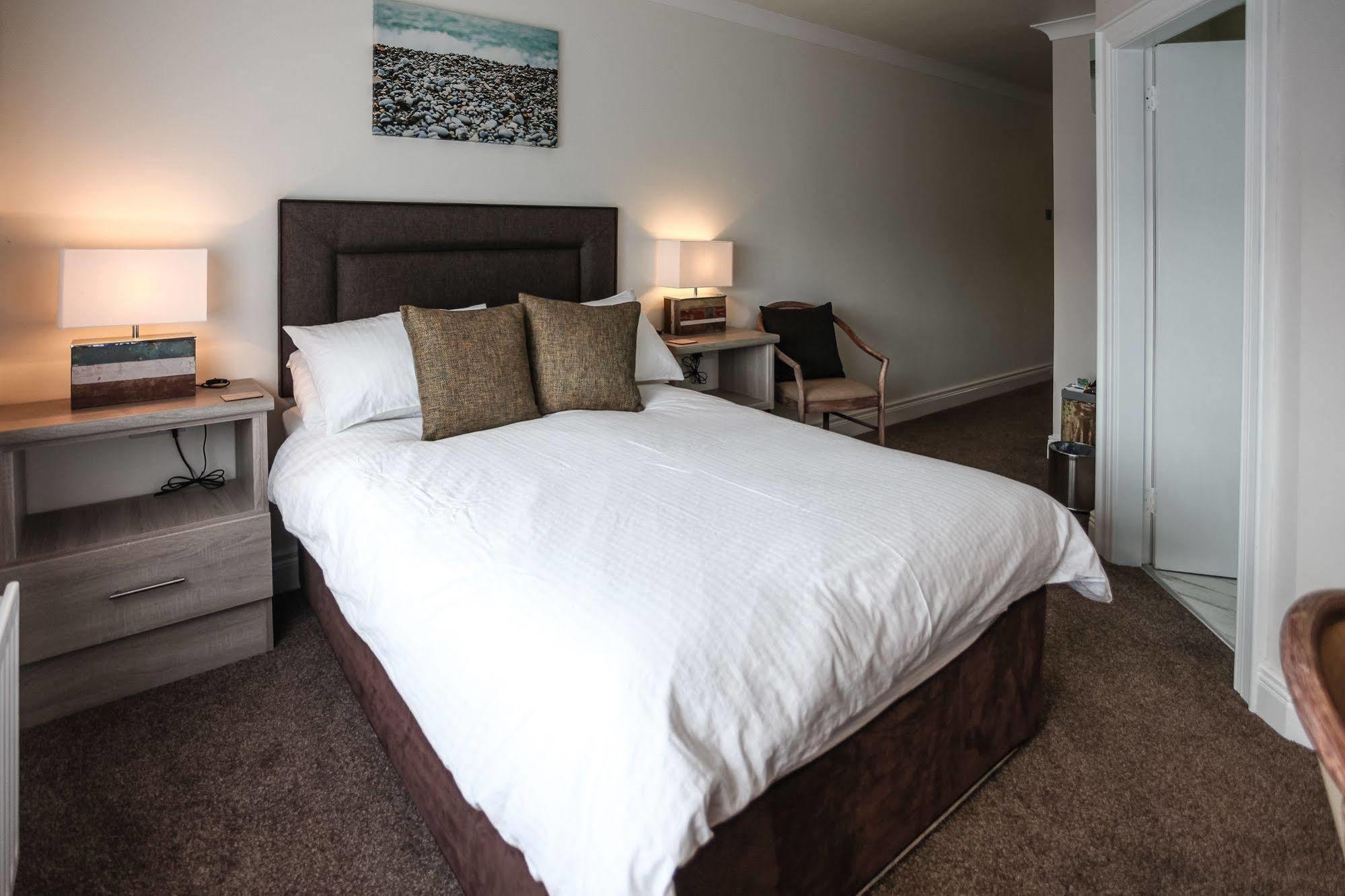 Anvershiel House Portrush Extérieur photo